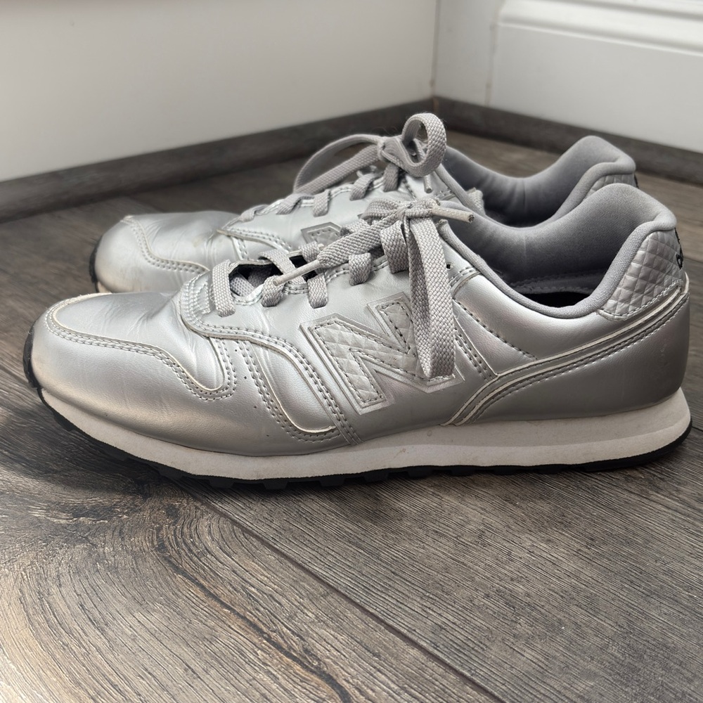 New Balance Women's 373v2 Trainers 8.5 - Picture 3 of 13